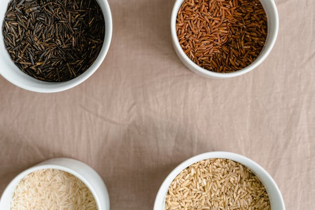 Different varieties of rice and pulses. 